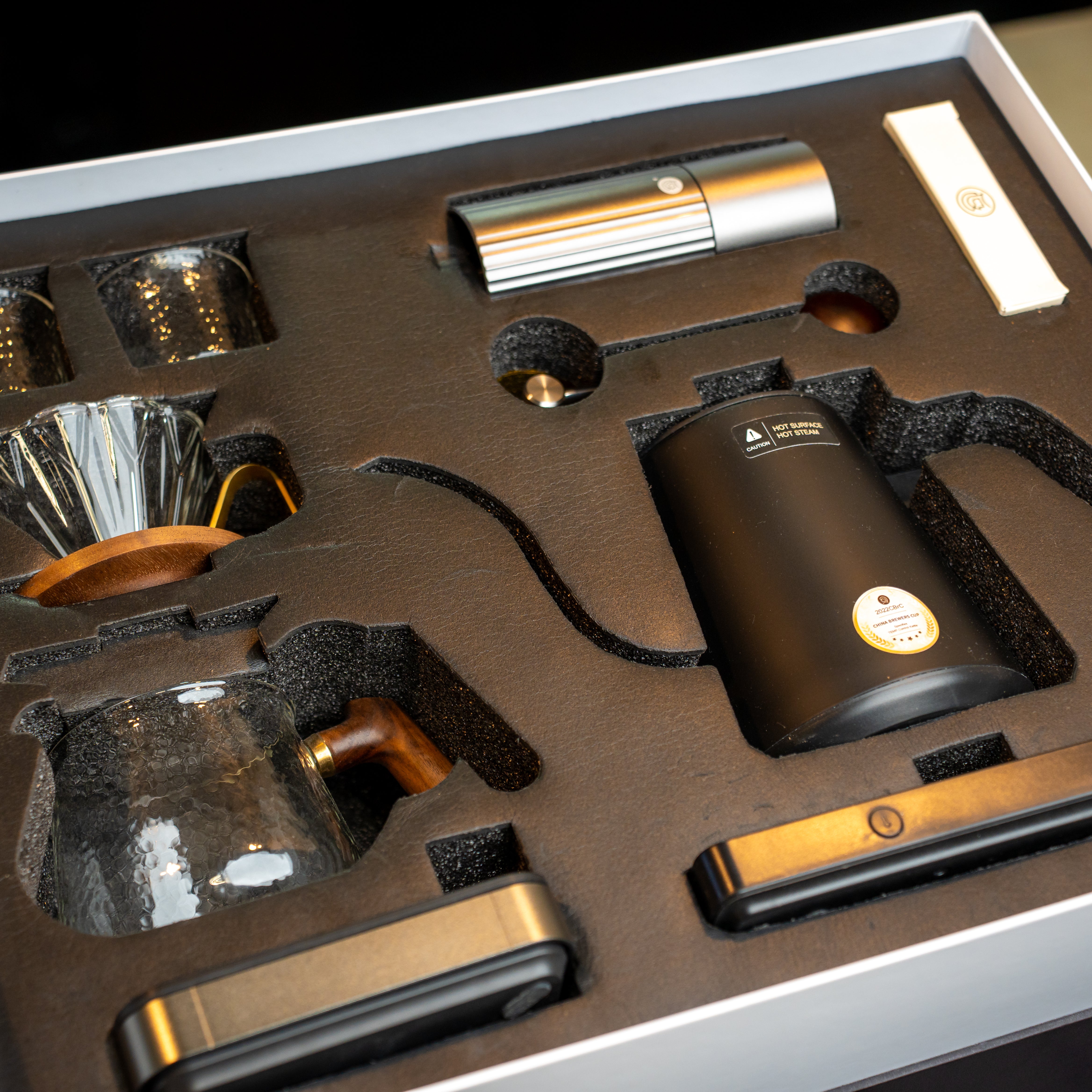 HERO Z3PRO PROFESSIONAL GLASS GIFT BOX-BLACK