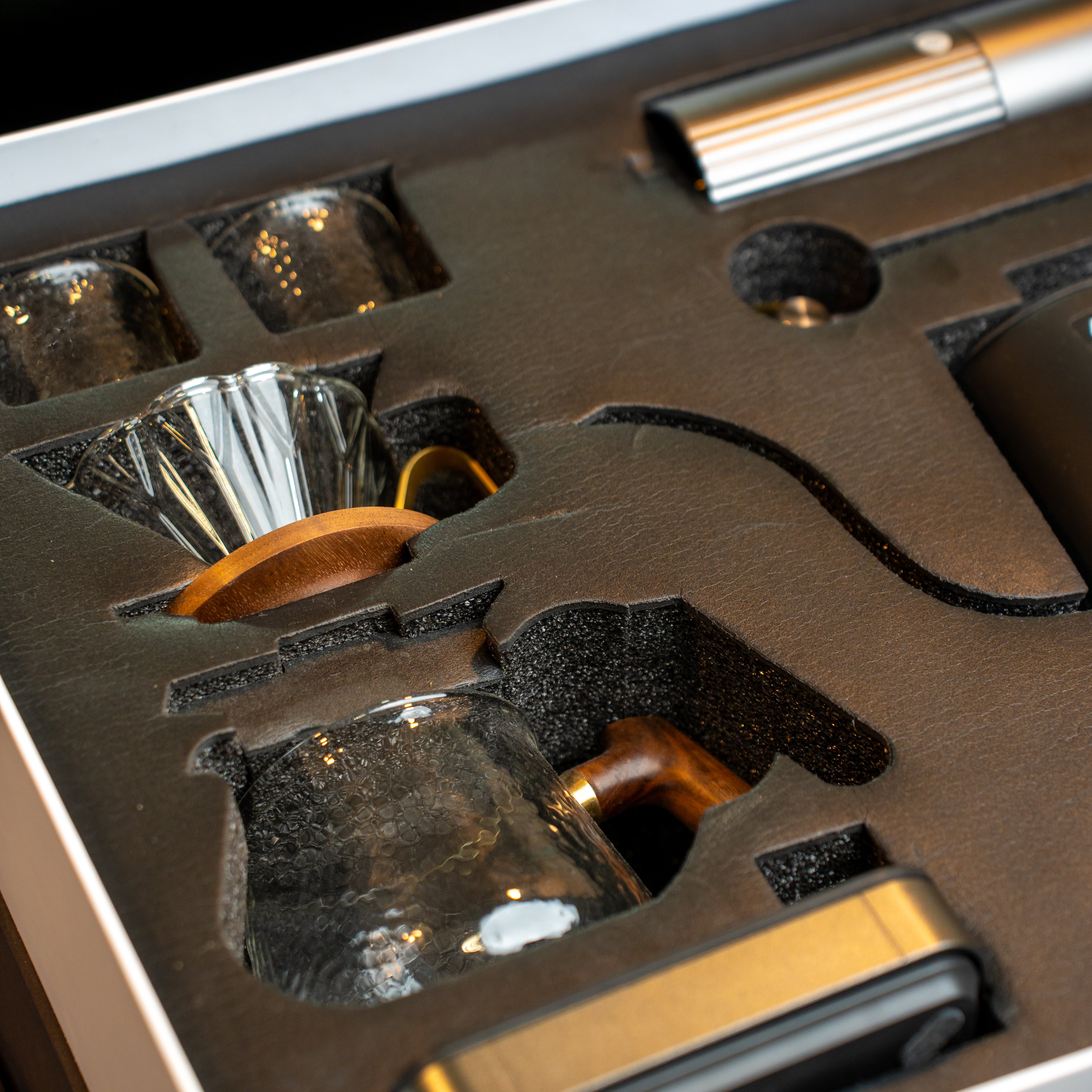 HERO Z3PRO PROFESSIONAL GLASS GIFT BOX-BLACK